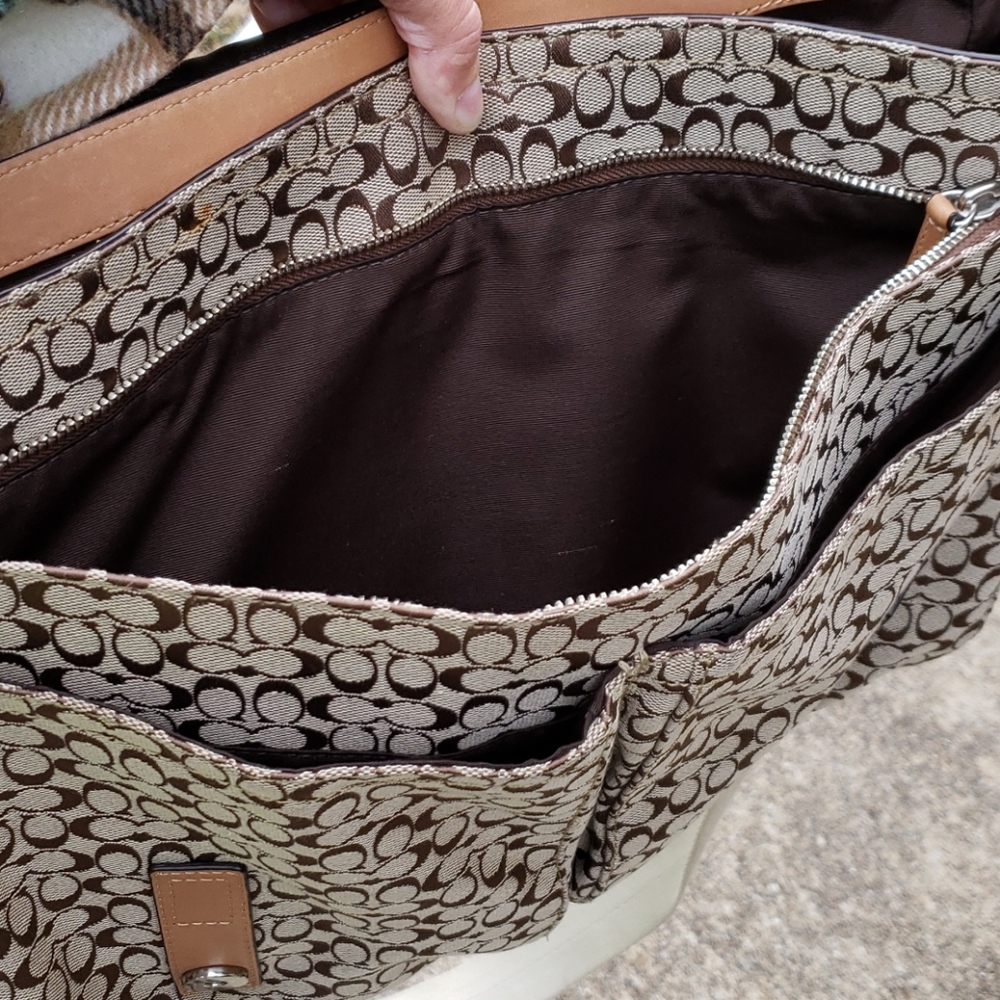 Coach Bag - Picture 9 of 11